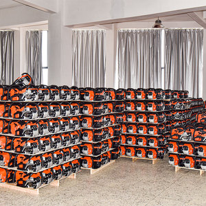 Motosega a Benzina per Taglio Legna, a 2 Tempi, Modelli 4500 e 5800 - Product Image 5