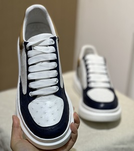 Zapatillas casuales de cuero de avestruz edición OEM personalizada, zapatos 100% de cuero de avestruz, zapatillas de lujo para parejas - Product Image 4