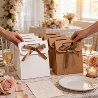 Boîte cadeau portable élégante réutilisable avec poignée découpée, design à rabat et fond scellé pour les faveurs de fête, emballage de bonbons, en papier vide