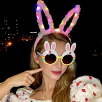 Ensemble de bandeaux lumineux LED modernes avec oreilles de chat, en plastique et plumes, accessoires mignons qui brillent dans le noir pour filles, pour Pâques, concerts et fêtes