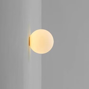 Boule Verre <span class=keywords><strong>Applique</strong></span> Murale Français Minimaliste Designer Salon Fond <span class=keywords><strong>Applique</strong></span> <span class=keywords><strong>Salle</strong></span> <span class=keywords><strong>De</strong></span> Bains Boule Chambre Lampe <span class=keywords><strong>De</strong></span> Chevet - Product Image 1