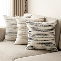 Coussin décoratif carré en chenille texturée à rayures, personnalisable pour canapé modulable, tissé à la main, style minimaliste