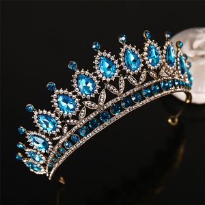 Couronnes <span class=keywords><strong>de</strong></span> Princesse en Gros, Couronnes <span class=keywords><strong>de</strong></span> Mariée Tendance en Alliage avec <span class=keywords><strong>Strass</strong></span>, Bijoux <span class=keywords><strong>de</strong></span> <span class=keywords><strong>Cheveux</strong></span> <span class=keywords><strong>de</strong></span> Mariage - Product Image 4
