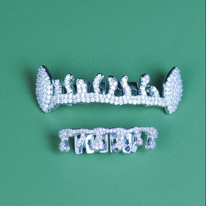 Grillz en or et diamants pour hommes, forme goutte d'eau, pour usage quotidien, origine Yiwu - Product Image 2