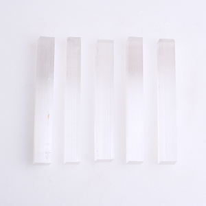 Bastoncini grezzi di pietra naturale all'ingrosso di energia naturale che curano la bacchetta di cristallo della liquiite per la decorazione domestica - Product Image 3