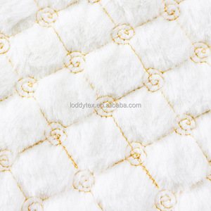 Sang Trọng Fluffy Siêu Mềm 100% Polyester Dệt Chăn Dài Sang Trọng Kim Cương Chăn Giả Thỏ Lông Thú Vải Cho Cô Gái May Mặc - Product Image 1