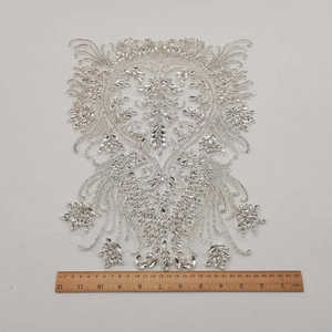 Strass blanc fabriqué à la main grand coeur Applique pour mariage bricolage mariée cristal Couture robe avec corsage Applique - Product Image 3