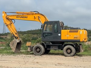 รถขุดไฮดรอลิกแบบล้อ Hyundai 210w-7 พร้อมใบมีด, รถขุดไฮดรอลิกแท้จากฮุนได, รถขุด Hyundai 210w-5 210w - Product Image 2