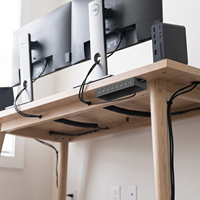 Station de charge multi-ports USB-C PD3.2 65W avec support de fixation pour bureau, camping-car, yacht et appareils de stockage d'énergie