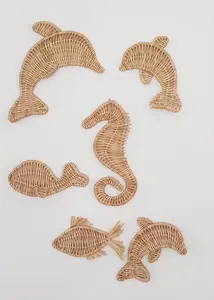 ของตกแต่งผนังทำมือสุดน่ารัก รูปปลาโลมา ปลาทะเล และปลาตัวเล็กๆ ทำจากหวายสาน สำหรับตกแต่งห้องเด็ก เป็นของตกแต่งที่เป็นมิตรกับสิ่งแวดล้อม - Product Image 4