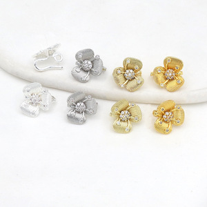 Color-preserving 14k <b>gold</b>-plated diamond-encrusted three-petal flower clip fastener, placket <b>button</b>, universal DIY jewelry - Product Image 2