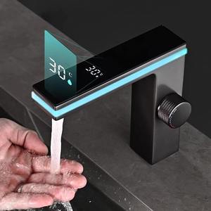 Rubinetto per <span class=keywords><strong>Lavabo</strong></span> <span class=keywords><strong>da</strong></span> Bagno con Luce LED in Lega di Alluminio e Display Digitale Intelligente per Acqua Calda e Fredda - Product Image 5