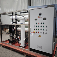 Machinerie de traitement de l'eau par osmose inverse de qualité industrielle avec pompe PLC pour la dessalement et la purification des eaux souterraines 6000L/heure