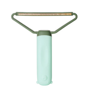 Grattoir à poils d'animaux ABS <span class=keywords><strong>pour</strong></span> <span class=keywords><strong>canapé</strong></span> et vêtements - Brosse collante double usage, conception suspendue à double tête, dispositif de nettoyage <span class=keywords><strong>pour</strong></span> salle de bain - Product Image 1