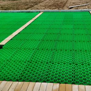 Les grilles de <span class=keywords><strong>gazon</strong></span> de style industriel, durables, sont utilisées dans les parcs pour améliorer la stabilité du sol et renforcer le <span class=keywords><strong>gazon</strong></span>. - Product Image 6