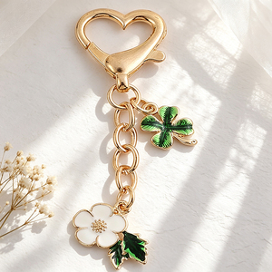 White Cat and Tulip Wreath Enamel Keychain with Pearl Bead Gold Tone Cat <b>Key</b> Ring for Cat Lovers Gift - Product Image 3