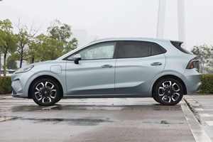 MG4 2026 Modelo 530 Smart Fun Edition Compact Hatchback Recomendar New Energy Pure Electric Car - Product Image 5