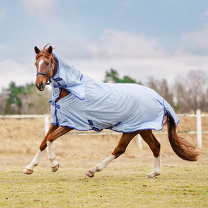 Couverture d'équitation professionnelle personnalisée et durable, imperméable, pour l'hiver, avec rembourrage en plumes, tissu premium, pour le dressage, utilisable en machine. - Product Image 3