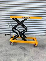 Chariot de levage à ciseaux hydraulique manuel, capacité 500 kg, commande au pied, conception pliable, table élévatrice multi-niveaux personnalisable