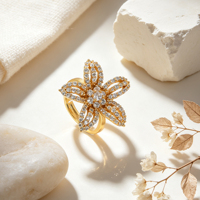 Glänzender Kubischer Zirkonia 18 K Vergoldeter Brautschmuck Sonnenblumenförmiger Ring Anillos Para Mujer