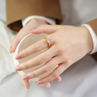 Yiwu DAICY vente chaude en acier inoxydable chrome coeur anneau amour coeur cubique zircon anneau femmes bague de mariage