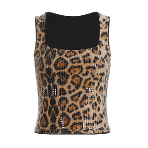 Top Corto Ajustado con Lentejuelas y Estampado de Leopardo con Cuello Cuadrado para Fiesta, Diseño Americano, Moderno y Atrevido - Product Image 5