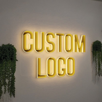 Enseigne LC Miroir de sol Miroir infini 3d personnalisé Lettre Signes muraux Miroir infini led Panneau d'affaires, Décoration murale de salon de beauté