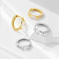 Pendientes de Aro Pequeños Mlluki Jewelry de Plata de Ley 925 con Baño de Oro de 14K, Serie Mini, con Circonitas Cúbicas en Forma de Ojo de Caballo