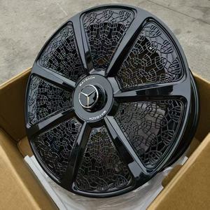 Ruedas <span class=keywords><strong>de</strong></span> <span class=keywords><strong>Lujo</strong></span> con Encaje Intrincado para Modificación <span class=keywords><strong>de</strong></span> Maybach - Llantas Personalizadas con Acabado Cromado Negro <span class=keywords><strong>de</strong></span> Alta Gama - Product Image 3