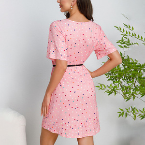 Abito <span class=keywords><strong>da</strong></span> <span class=keywords><strong>notte</strong></span> <span class=keywords><strong>da</strong></span> donna <span class=keywords><strong>in</strong></span> <span class=keywords><strong>seta</strong></span> latte rosa a pois con cintura di perle, comodo e delicato sulla pelle - Product Image 2