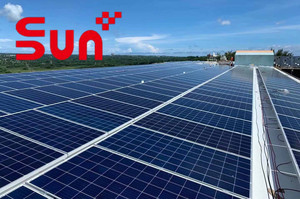 Panneau solaire bifacial SUNPLUS 740W N-Type PERC HJT-Haute efficacité Tier 1 Garantie de performance linéaire de 30 ans - Product Image 3