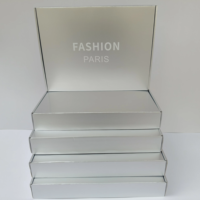 Boîtes en papier argentées personnalisées pour avion, 35*25*8cm, vente directe d'usine, promotion, boîtes d'expédition, boîtes de shopping