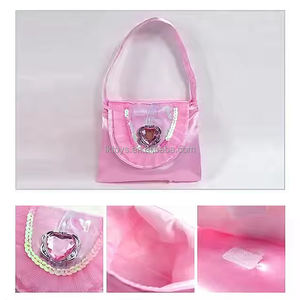 Jouets Lucky Toys Prix d'usine Jeux <span class=keywords><strong>de</strong></span> maquillage et <span class=keywords><strong>de</strong></span> déguisement à la mode Ensemble <span class=keywords><strong>de</strong></span> beauté Sac à main Corbeau pour filles Jouets - Product Image 5