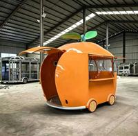 Personnalisez divers modèles de chariots de restauration pour la cuisine en plein air avec des chariots alimentaires électriques rapides et mobiles à quatre roues