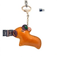Porte-clés et breloque de sac créatif transfrontalier en cuir véritable, motif mini capybara dessin animé enfantin, cousu à la main