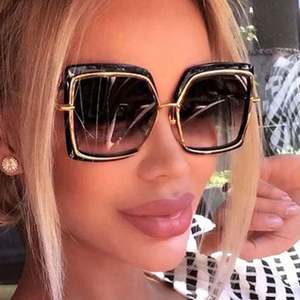 Gafas de Sol de Moda Vintage para Mujer, Montura Grande, Metálicas, Cuadradas, con Protección UV400, Tamaño Extra Grande, 2021 - Product Image 1