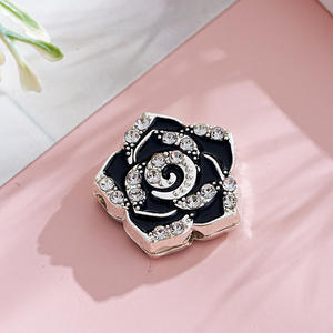 ลูกปัดอะคริลิกลายดอกกุหลาบ ปี 2025 ขนาด 20 มม. วัสดุพลาสติกและลูไซต์ สีการ์ตูน สำหรับทำเครื่องประดับ DIY - Product Image 2