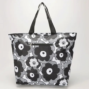 Large-capacity Polyester Ladies Handbag with Zipper Closure Waterproof & Durable Cartoon Print Chain Strap Multiple Colors - Product Image 4