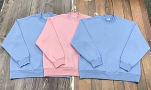 เสื้อสเวตเชิ้ตคอเต่าผ้าฟลีซปักลายคุณภาพสูงสำหรับผู้หญิง ขายส่ง OEM ผ้าฝ้ายหนาน้ำหนัก 400GSM ทรงโอเวอร์ไซส์ รับผลิตตามแบบ - Product Image 3