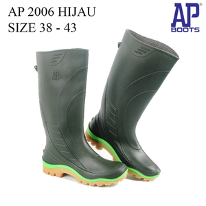 Les bottes AP Boots 2006 GREEN présentent une teinte vert éclatant avec une semelle intermédiaire en PVC multicolore, parfaites pour un style audacieux et aventureux. - Product Image 3