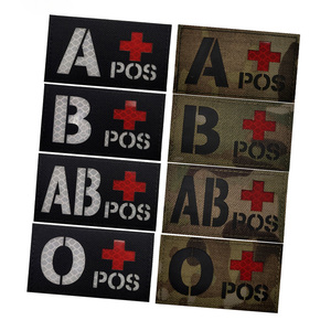 8*5CM Reflexivo Sangue Tipo A + B + AB + O + Pos Tático Moral Patch com Gancho Loop Fastener para Mochila e Capacetes - Product Image 1