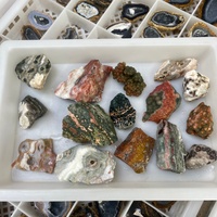 Vente en gros de pierres brutes naturelles colorées d'océan jaspe, cristaux de guérison Reiki, pierres précieuses de quartz pour la décoration