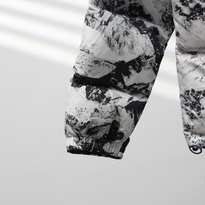 Chaqueta de mezclilla acolchada con capucha para hombre, de alta calidad, personalizada, larga, transpirable, con bloques de color, exterior de nailon y cierre de cremallera, al por mayor - Product Image 4