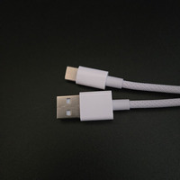 Cable USB a 8 Pines de 2m con Diseño Anti-Nudo Completo, Resistente a la Abrasión, Trenzado de Nailon con Aspecto de Piel de Serpiente para iOS