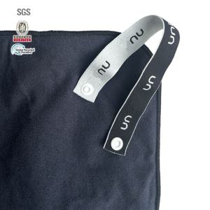 Toalla de microfibra con cremallera para bolsillo, ideal para cubrir bancos de gimnasio, toalla para tapete de yoga y fitness, toalla de viaje portátil de gamuza. - Product Image 1