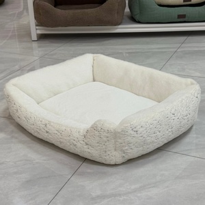 Etrip Pet Wholesale Rechthoekig Op Maat Gemaakt Luxe Ultra Zachte Pluche Hondendeken Wasbaar Comfortabel Wit Huisdierenbed voor Katten en Honden - Product Image 1