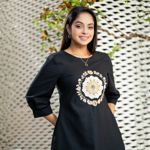 Robe élégante et durable à col rond, courte, ornée de mandalas, vêtements décontractés pour femmes - Product Image 1