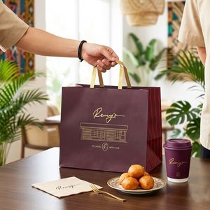 Bolsas de Papel Kraft Reciclables y Desechables Ecológicas Personalizadas con Logotipo Impreso para Comida para Llevar de Restaurantes - Product Image 2