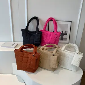 Grands sacs fourre-tout pour femmes de grande capacité de concepteur de couleur personnalisée Sac à main à la mode avec deux sangles et doublure en toile