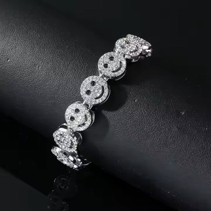 Pulsera de Cadena Cubana de Plata 925 con Moissanita, Baño de Plata Premium, Alto Brillo, Engaste de Garra con Aspecto de Diamante, Pulsera de Moda - Product Image 5